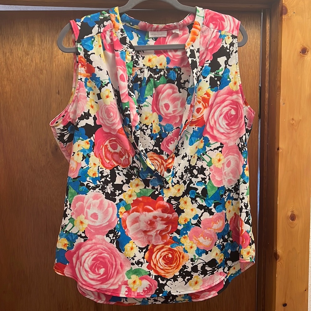 New York and Company Floral Tank